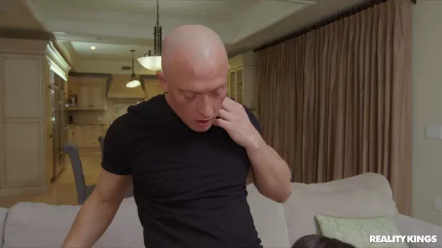 Poster: Pretty and tantalizing candid - kayley gunner