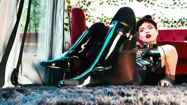 Poster: EnchantrixV - - Tormenting My Hunter Boot Slut -Handpicked Jerk-Off Instruction