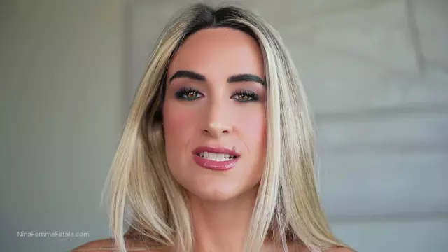 Poster: - Nina Femme Fatale – Gaze-Locked – ASMR JOI