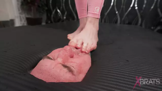 Poster: Bratty Foot Girls - - Mars Solo, Jason Ninja - Human Pedicure Box