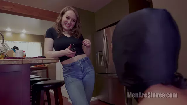 Poster: Leya Falcon - MenAreSlaves - Lizzie Love - 2196