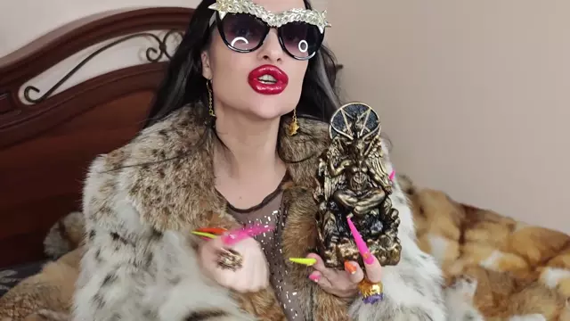 Poster: Princess18 - - Worship My Extremely Long Neon Nails, Satan And Furs